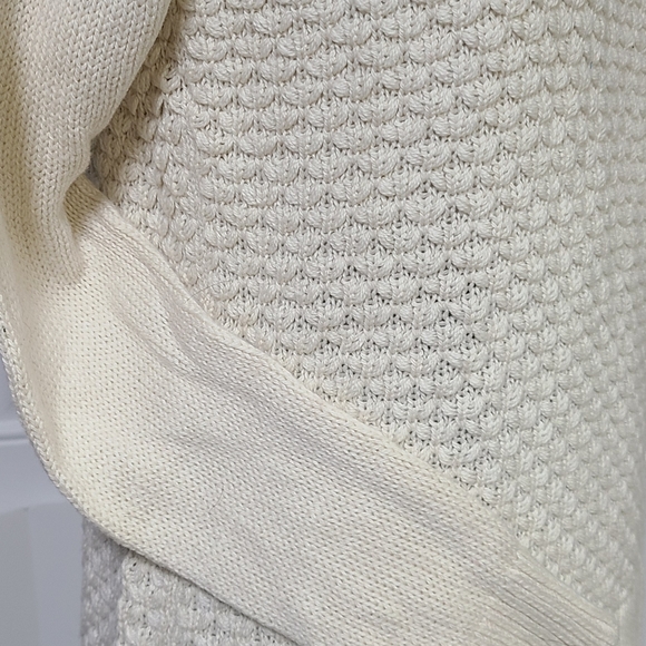 Sweater - Picture 6 of 6